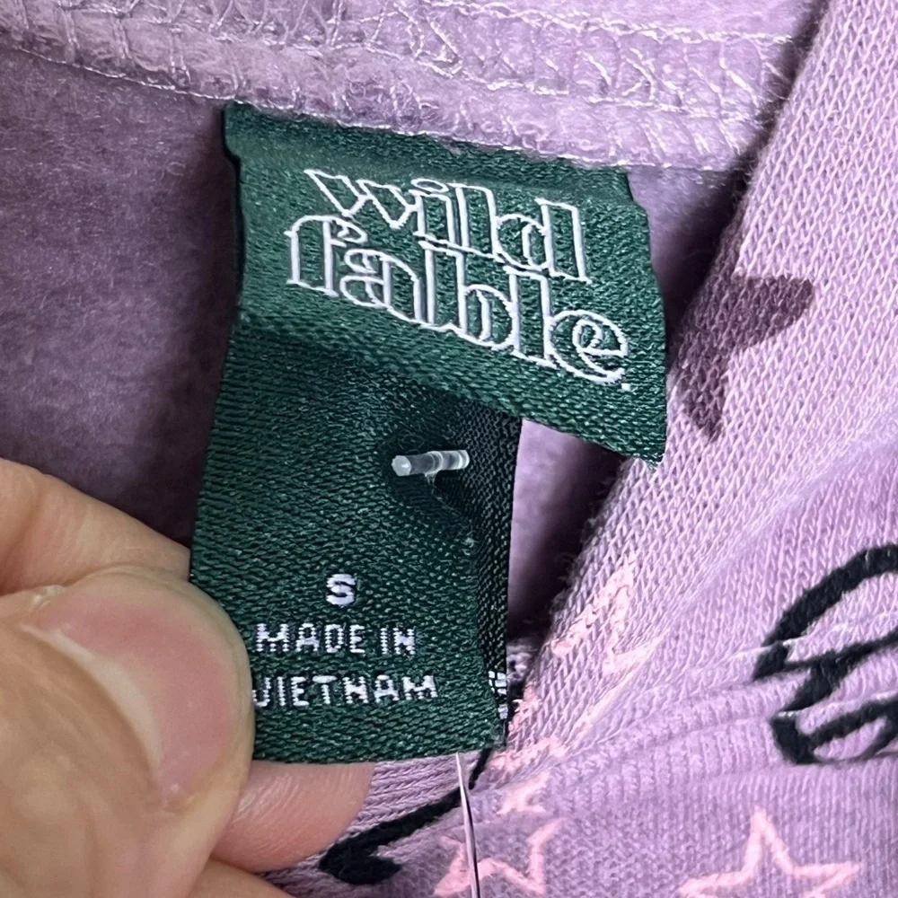 🛍️Wild Fable Women Lavender/Pink Graphic Hoody Fleece‎ Cropped Casual Boxy Small - Picture 8 of 8